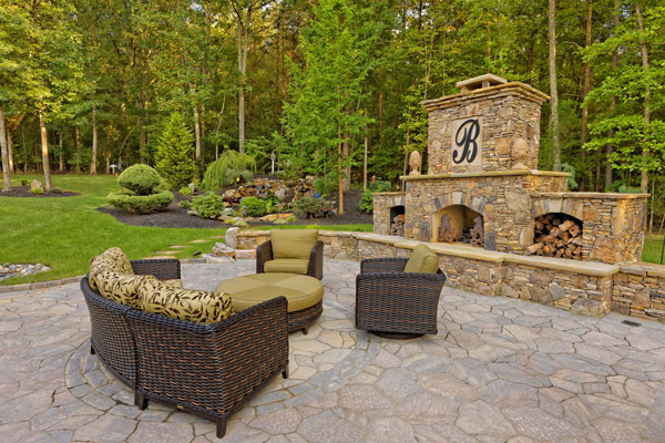 Backyard-Retreat-Fireplace